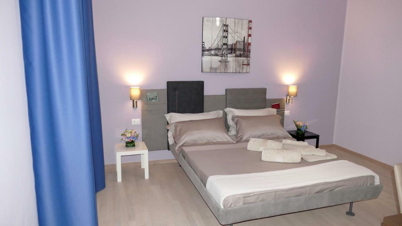 Cairoli Exclusive Rooms & Suite Brindisi Eksteriør billede